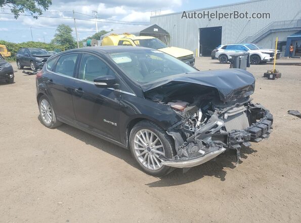 1FADP3R47JL296743 2018 FORD FOCUS Black Przód prawy