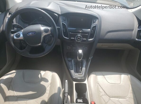 1FADP3R47JL296743 2018 FORD FOCUS Black Widok deski rozdzielczej