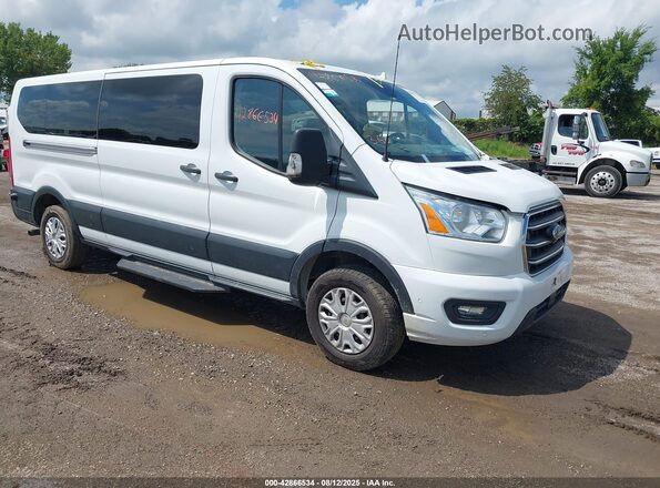 1FBAX2YG9LKA44203 2020 FORD PASSENGER Белый Передняя правая четверть