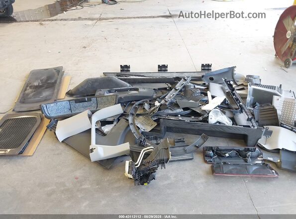 1FBAX9Y8XRKA47489 2024 FORD PASSENGER Белый Вид щитка приборов