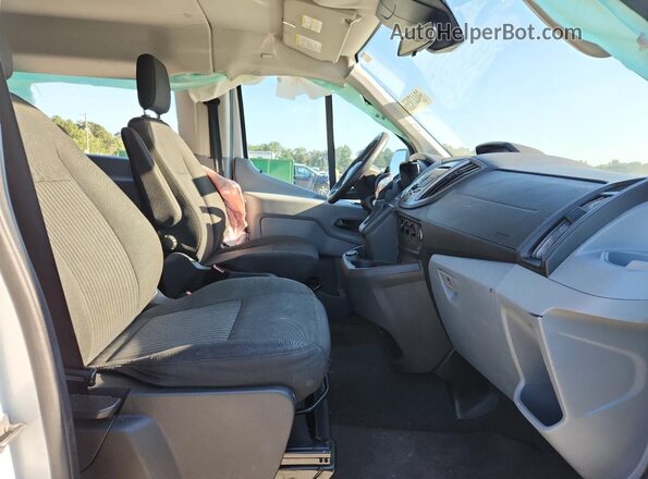 1FBZX2ZM1JKA29120 2018 FORD TRANSIT White Widok wnętrza z przodu