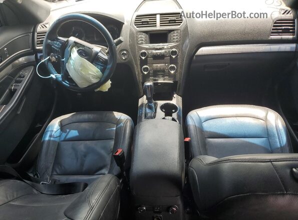 1FM5K7D80JGA86889 2018 FORD FORD EXPLORER Серебряный Вид панели приборов
