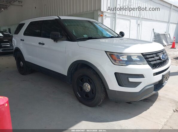 1FM5K8AR9JGC94613 2018 FORD POLICE INTERCEPTOR Белый Передняя правая четверть