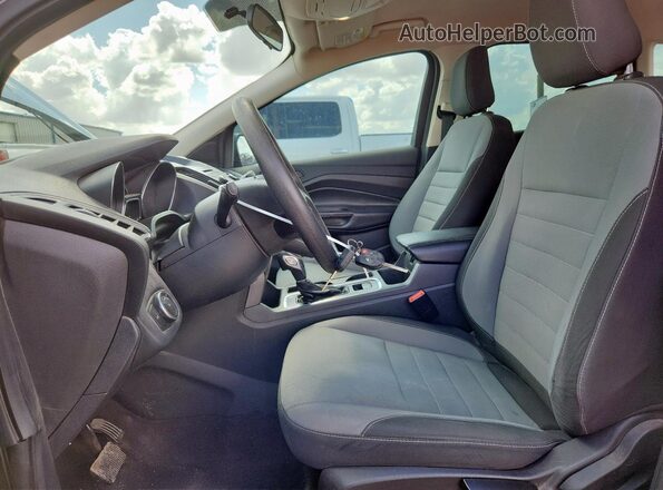 1FMCU0F7XJUB24658 2018 FORD ESCAPE Серый Вид салона спереди