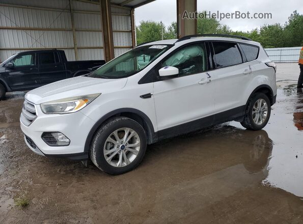 1FMCU0GD0JUC36826 2018 FORD ESCAPE Белый Передняя левая четверть