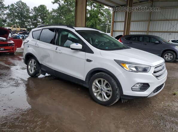 1FMCU0GD0JUC36826 2018 FORD ESCAPE Белый Передняя правая четверть