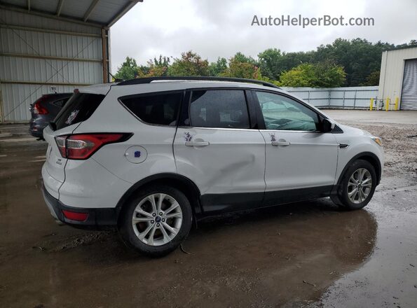 1FMCU0GD0JUC36826 2018 FORD ESCAPE Белый Задняя правая четверть
