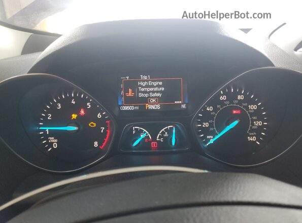 1FMCU0GD1JUB13732 2018 FORD ESCAPE Red Widok zestawu wskaźników