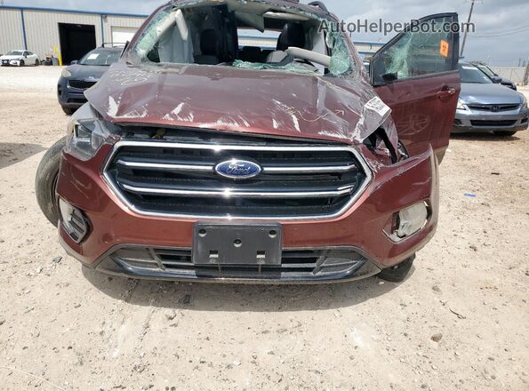 1FMCU0GD7JUB47917 2018 FORD ESCAPE Maroon Widok wnętrza z tyłu