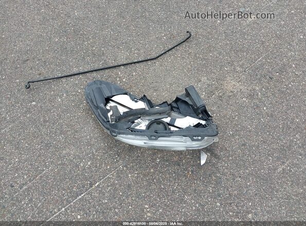 1FMCU9GD0JUB13662 2018 FORD ESCAPE Черный Вид щитка приборов
