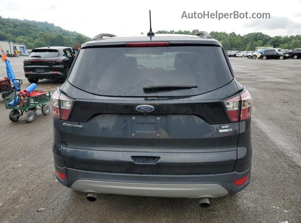 1FMCU9GD1JUA28992 2018 FORD ESCAPE Черный Вид сзади