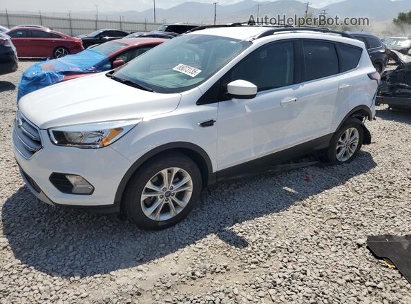 1FMCU9GD1JUB23293 2018 FORD ESCAPE White Vista tres cuartos delantera izquierda