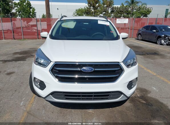 1FMCU9GD8JUA67210 2018 FORD ESCAPE White Instrument cluster view