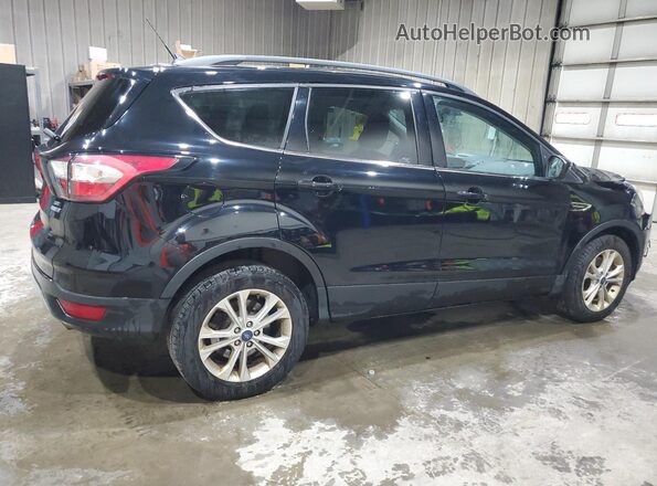 1FMCU9GD8JUC24606 2018 FORD ESCAPE Черный Задняя правая четверть