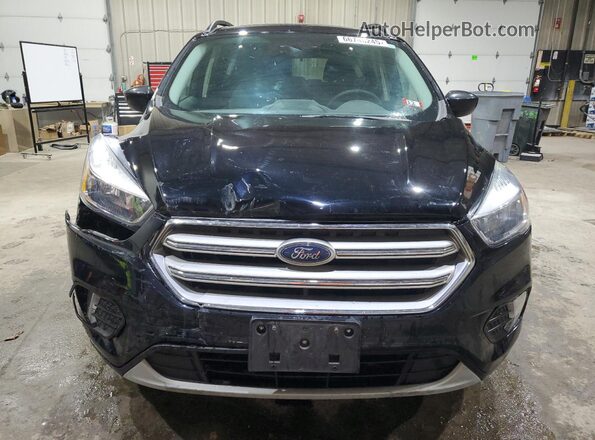 1FMCU9GD8JUC24606 2018 FORD ESCAPE Черный Вид спереди