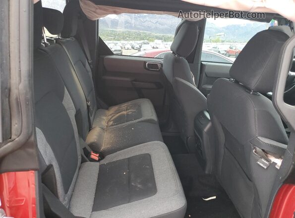 1FMDE5BH4MLB06549 2021 FORD BRONCO Red Widok wnętrza z tyłu