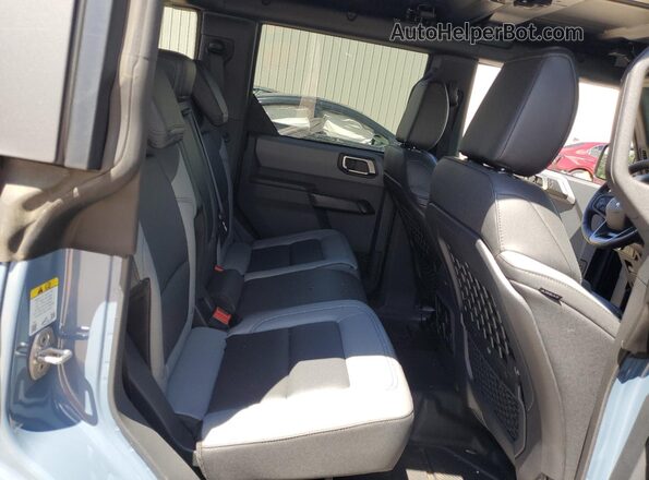 1FMEE1BP4RLB34346 2024 FORD BRONCO Blue Vista interior trasera