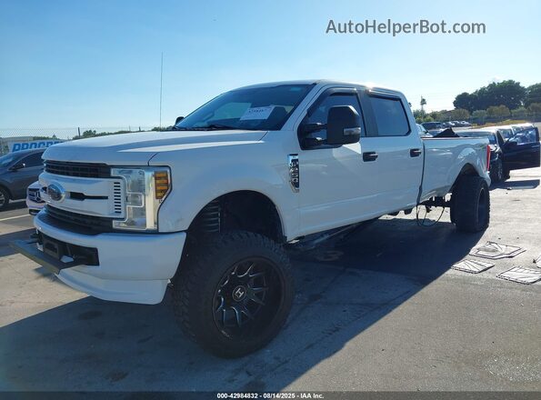 1FT7W2B64JEB26408 2018 FORD F250 Белый Передняя левая четверть