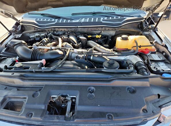 1FT7W2BT6JEB07574 2018 FORD F250 Silver Widok wnętrza z tyłu