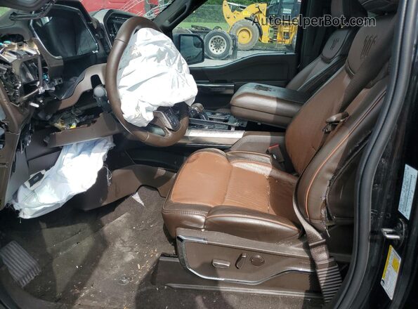 1FTEW1C83PFA84267 2023 FORD F150 Двухцветный Вид салона спереди