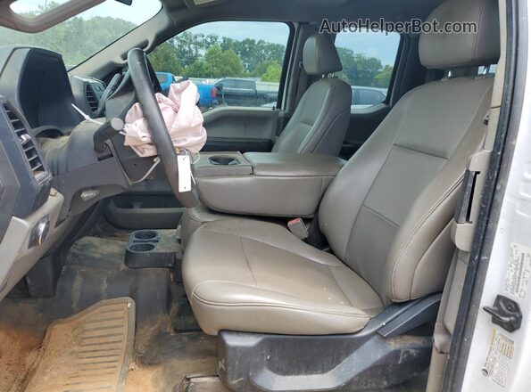 1FTEX1CB6JFD93912 2018 FORD F150 White წინა სალონის ხედი