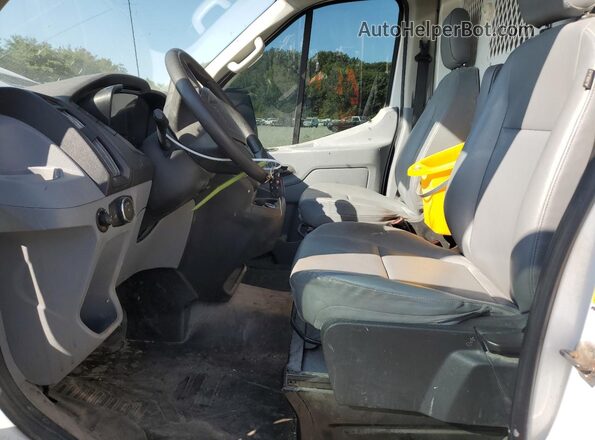 1FTYR2CM0JKA44007 2018 FORD TRANSIT White Front interior view