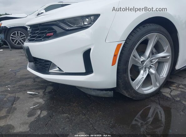 1G1FF1R78M0141573 2021 CHEVROLET CAMARO Белый Вид спереди
