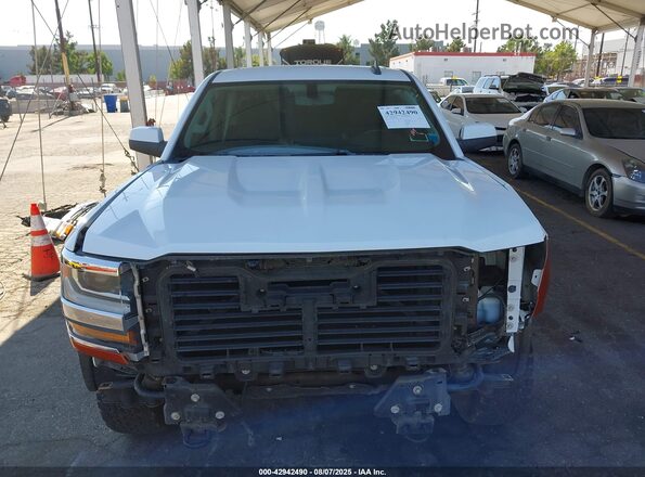 1GCVKREC0JZ162313 2018 CHEVROLET SILVERADO White Вид задньої частини салону