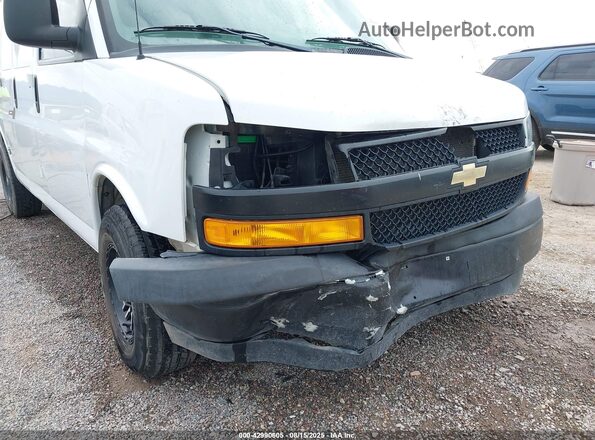 1GCWGAFP0J1335321 2018 CHEVROLET EXPRESS White წინა ხედი