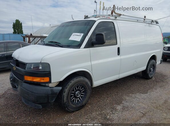 1GCWGAFP0J1335321 2018 CHEVROLET EXPRESS White წინა მარცხენა ხედი სამი მეოთხედიდან