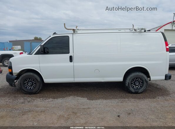 1GCWGAFP0J1335321 2018 CHEVROLET EXPRESS White 