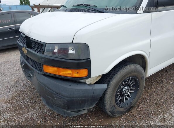 1GCWGAFP0J1335321 2018 CHEVROLET EXPRESS White 
