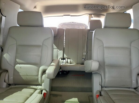 1GKS1CKJXJR107782 2018 GMC YUKON Зеленый Вид задних сидений