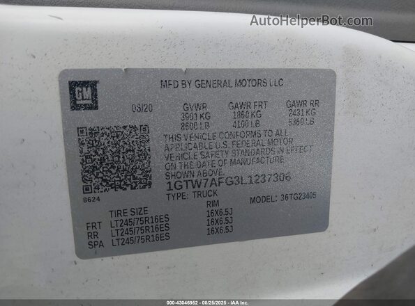 1GTW7AFG3L1237306 2020 GMC SAVANA CARGO Белый Вид подкапотного пространства