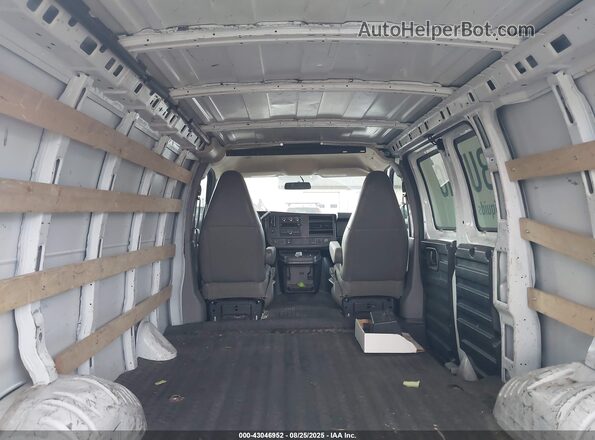 1GTW7AFG3L1237306 2020 GMC SAVANA CARGO Белый Вид наклейки с VIN-кодом