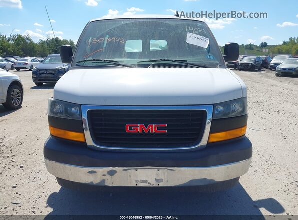 1GTW7AFG3L1237306 2020 GMC SAVANA CARGO Белый Вид спереди