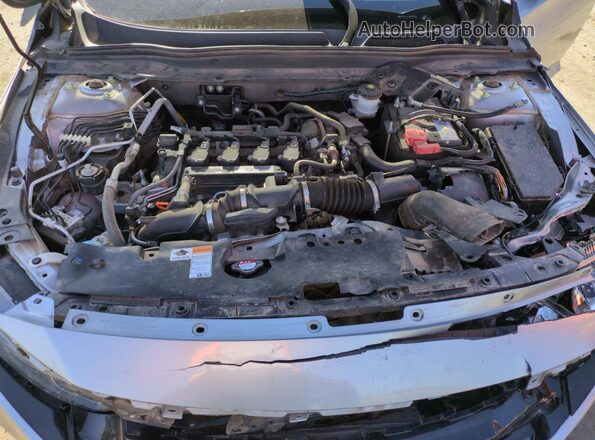 1HGCV1F18JA094842 2018 HONDA ACCORD Серебряный Вид задней части салона