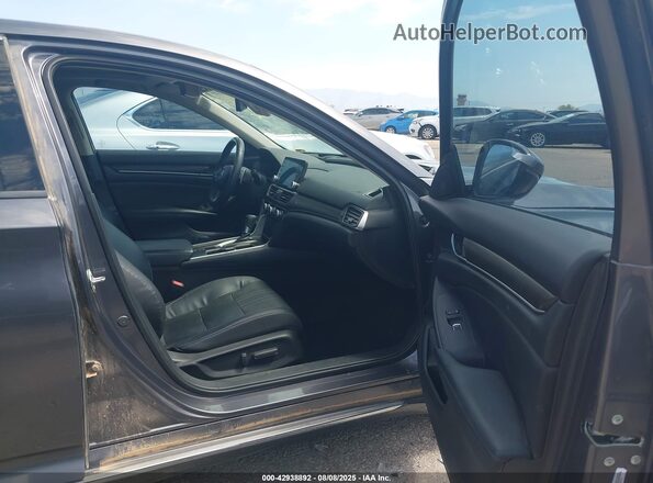 1HGCV1F94JA168554 2018 HONDA ACCORD Gray Vista interior delantera