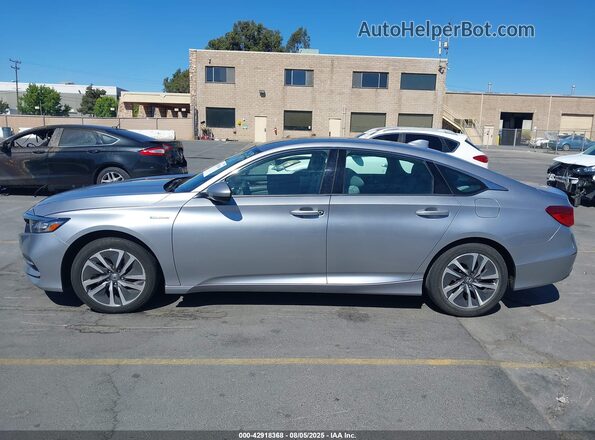 1HGCV3F17KA000334 2019 HONDA ACCORD HYBRID Silver Vista interior trasera