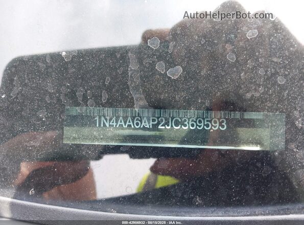 1N4AA6AP2JC369593 2018 NISSAN MAXIMA Black Widok komory silnika