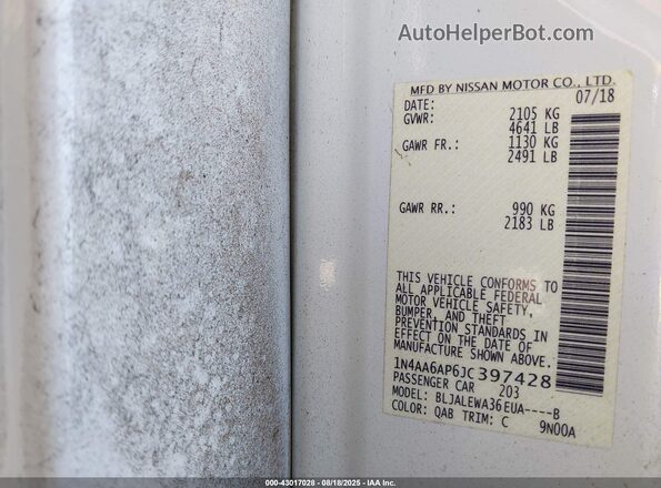 1N4AA6AP6JC397428 2018 NISSAN MAXIMA White Vista del compartimento del motor