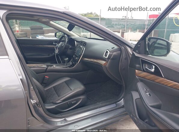 1N4AA6AP8JC368674 2018 NISSAN MAXIMA Gray Widok wnętrza z przodu
