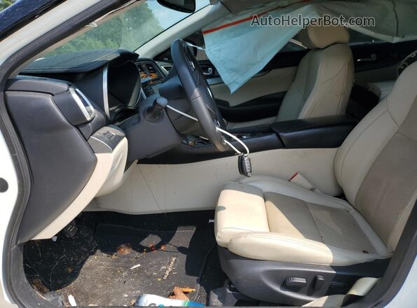 1N4AA6APXJC401657 2018 NISSAN MAXIMA Белый Вид салона спереди