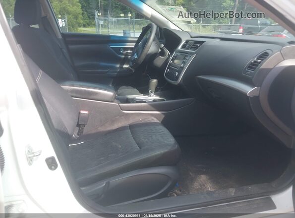 1N4AL3AP2JC214230 2018 NISSAN ALTIMA White Սալոնի դիմացի տեսք
