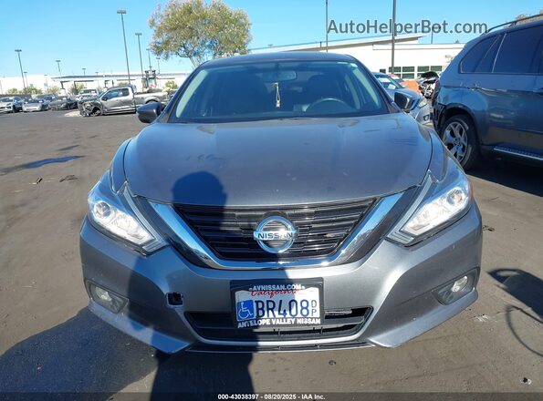 1N4AL3AP3JC166785 2018 NISSAN ALTIMA Gray Սարքավորումների վահանակի տեսք