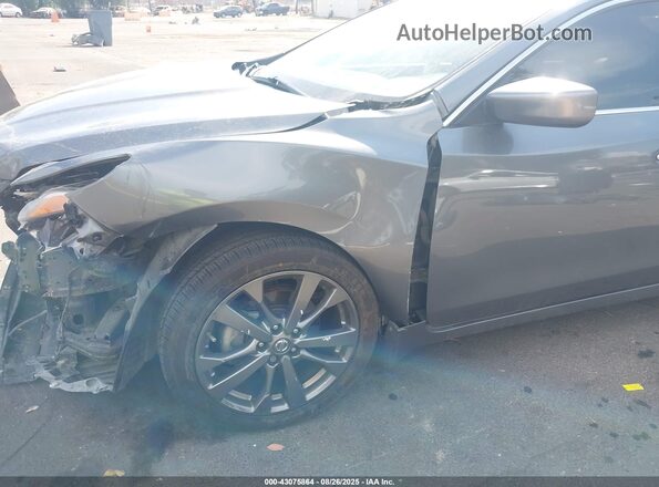 1N4AL3AP3JC259368 2018 NISSAN ALTIMA Gray Widok z przodu