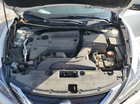 1N4AL3AP4JC251098 2018 NISSAN ALTIMA White Вид задньої частини салону