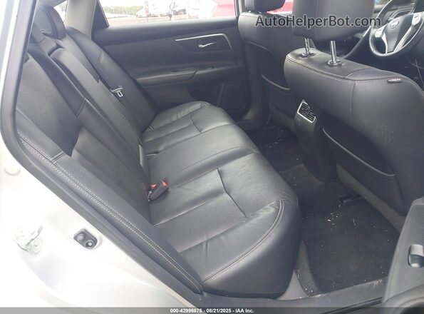 1N4AL3AP8JC239441 2018 NISSAN ALTIMA Silver VIN կոդի պիտակի տեսք