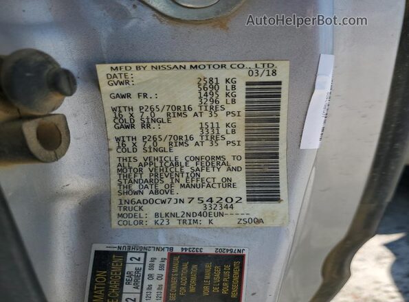 1N6AD0CW7JN754202 2018 NISSAN FRONTIER Серебряный Вид подкапотного пространства