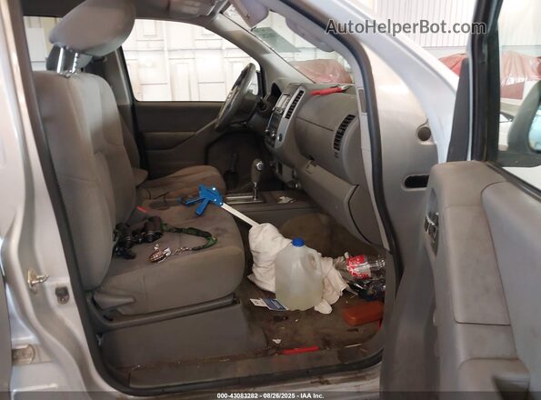 1N6AD0EV2JN705591 2018 NISSAN FRONTIER Silver წინა სალონის ხედი